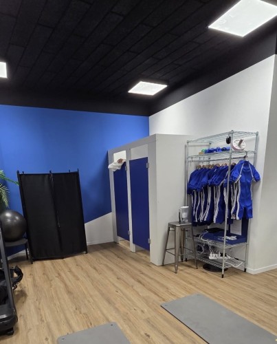 Przebieralnia studio treningu personalnego.jpeg